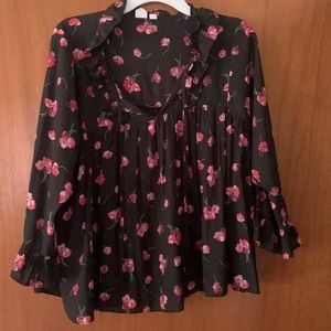 Gap flowy top size medium. Black with pink flowers.